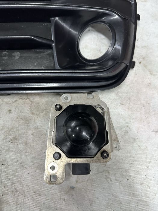 Radar.grilă bară față.audi q5.80a.cod:80a907541.
