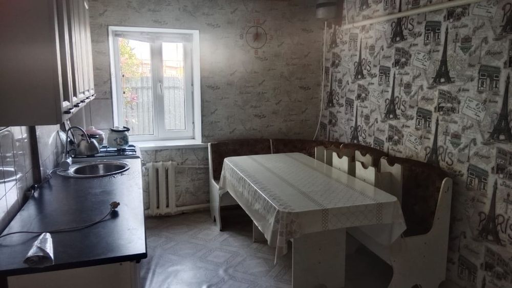 Продается дом на поселке Яик