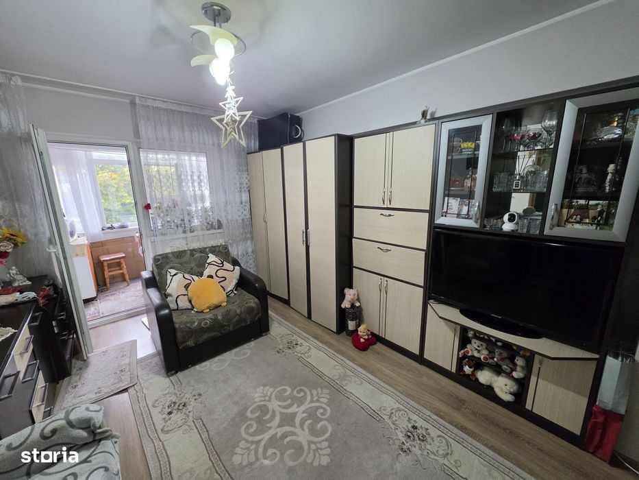 Garsoniera renovata in bloc de apartamente Uvertura Mall