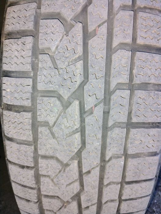 215 70 16 зимни гуми kumho