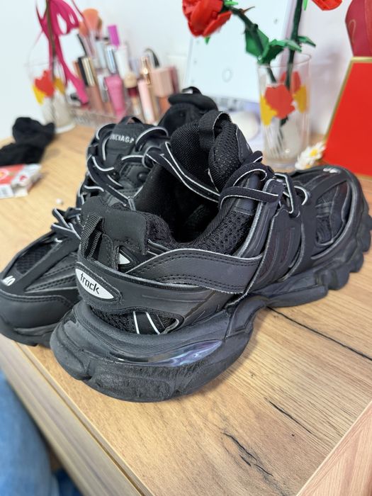 BALENCIAGS TRACK 40 номер