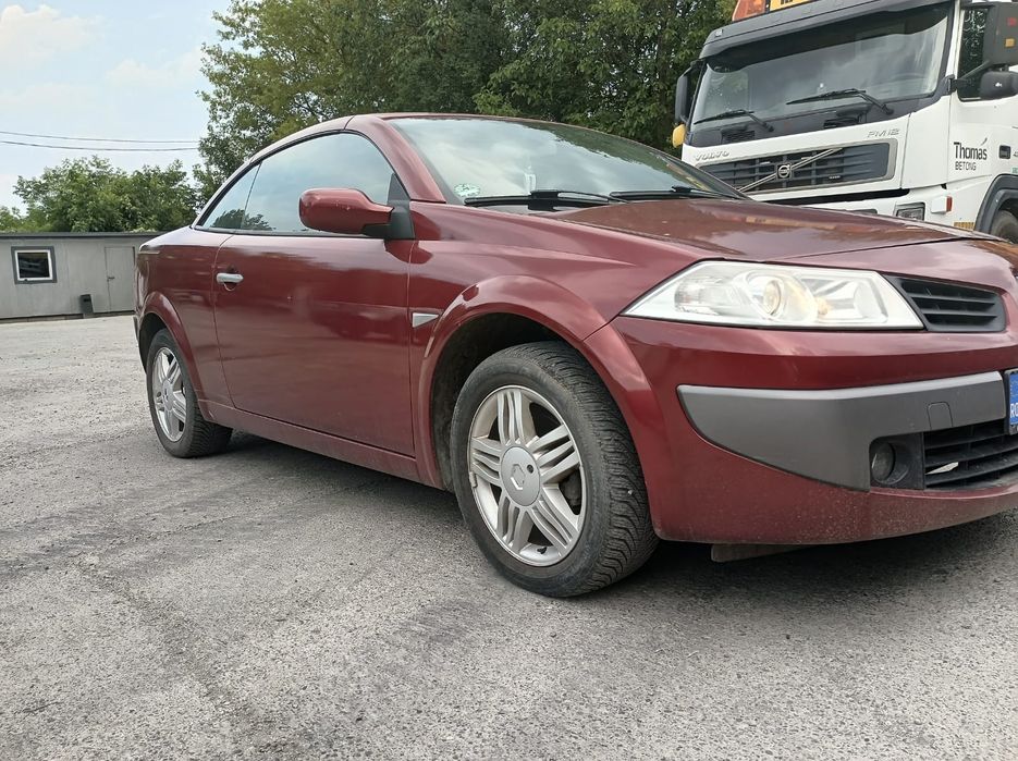 Vând Reno Megane Cabrio