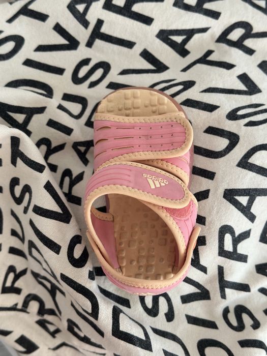 Sandale adidas marime 24