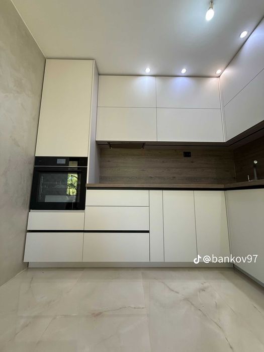 Execut mobilier la comanda