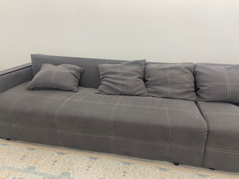 Продам диван не новый, графитовый, раскладной, срочно