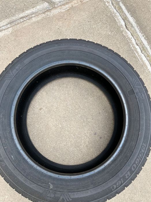 Cauiucuri C-uri pe 16