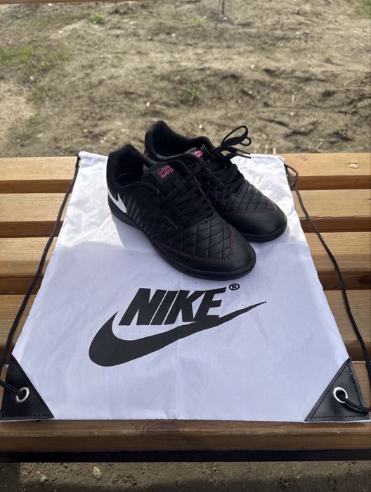 Продается Nike Lunar Gato 36 размер