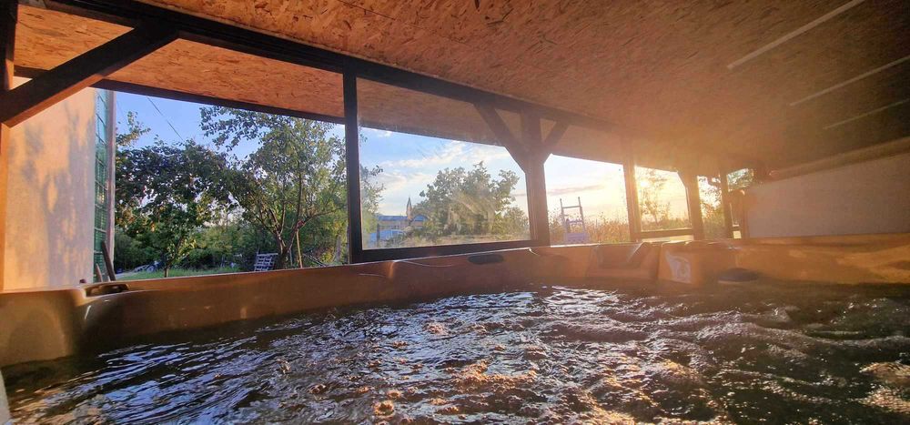 джакузи / хидромасажна вана