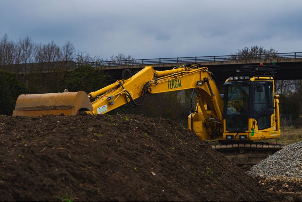 Pamant negru vegetal/ asfalt frezat/ pamant umplutura/ beton concasat