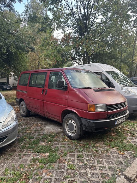Продавам WV Caravelle 2.4 dizel
