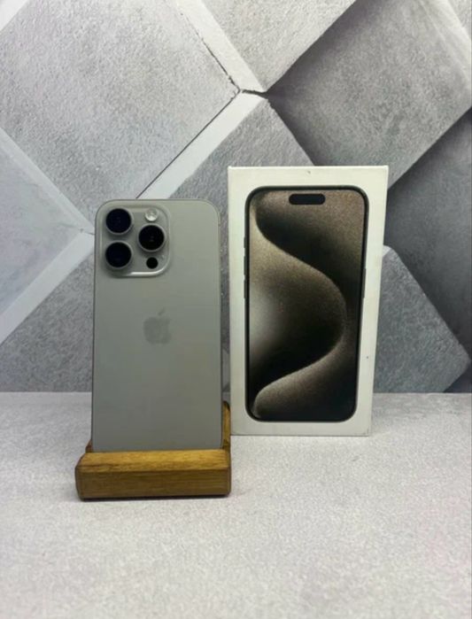 iPhone 15 про 256гб титан