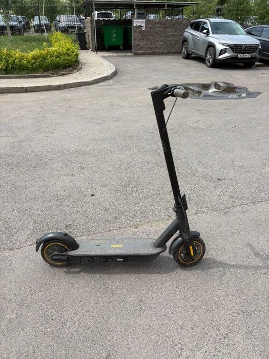 Электросамокат Ninebot