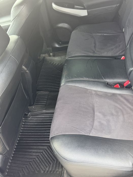 Vand toyota prius 3 2013
