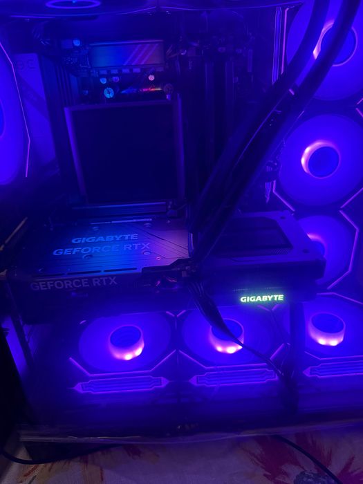 PC GAMING | Ryzen 7 9800X3D | RTX 4060 TI 16 GB| 32GB DDR5 6400MHz