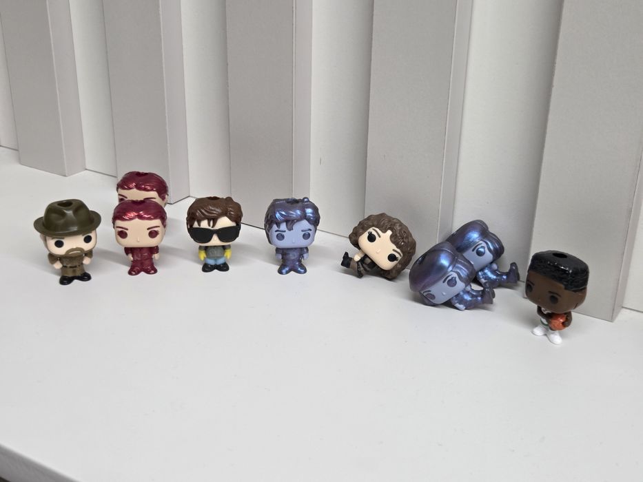 Kinder joy stranger things фигурки