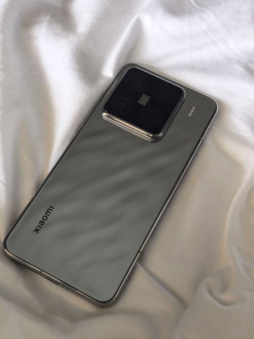 Продам Xiaomi 15 pro 16+1TB CN