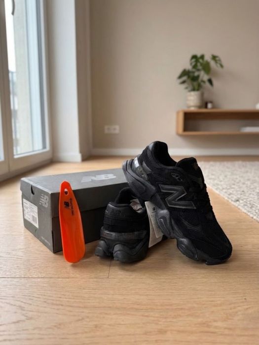 New Balance 9060 Full Black