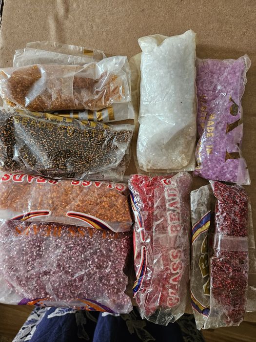 Крупный бисер...