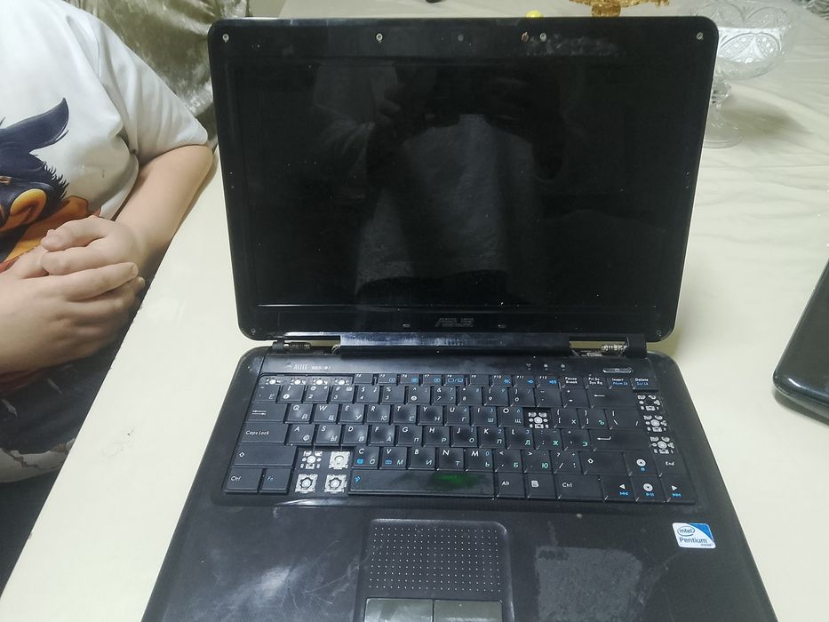 Срочно продам два ноутбука на запчасти