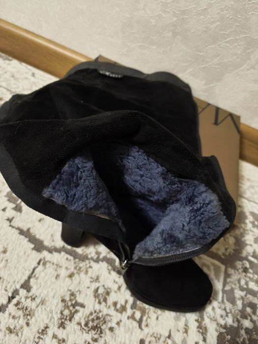 Сапоги зимние, б/у. Замша.