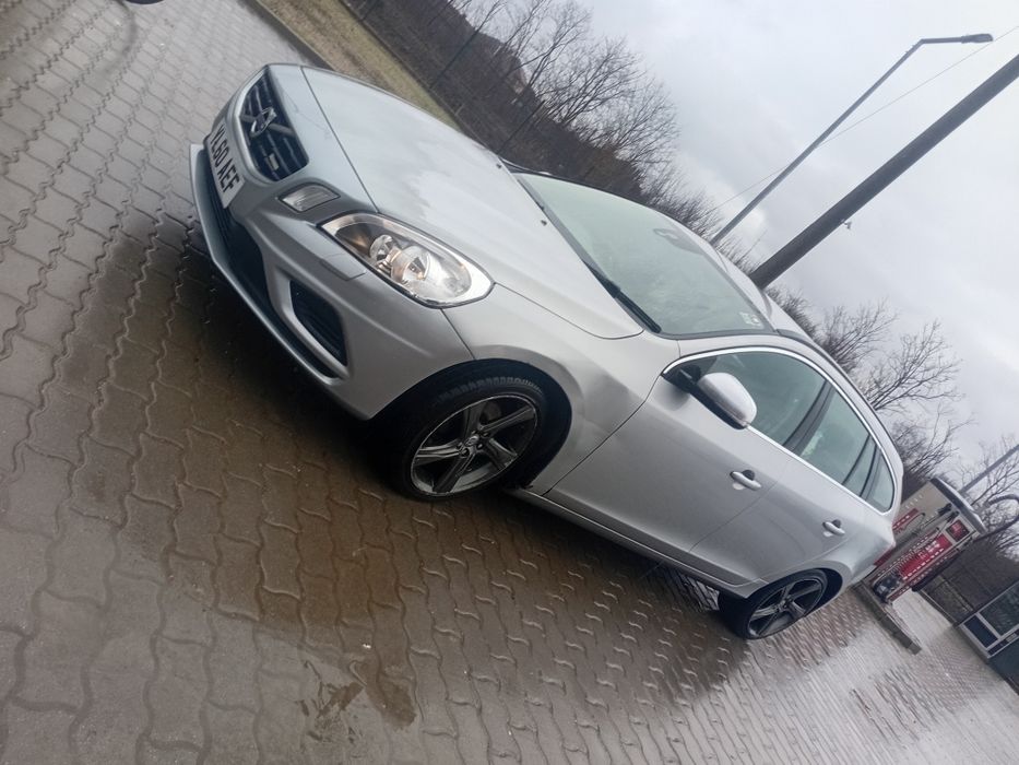 [VANZARE Urgenra ]Volvo v60 R Design 2.0 DIZZEL