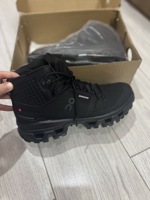 Кроссовки ON Cloudrock Mid WP черный