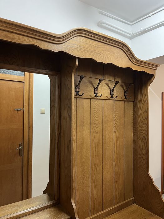 Mobilier hol cu cuier