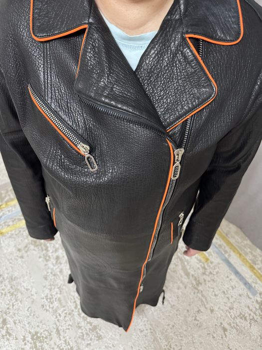 Продам женский кожаный плащ