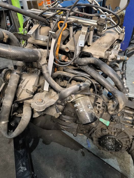 Vînd motor Audi 80 competition 2.0 16 valve cod ACE + cutia de viteze