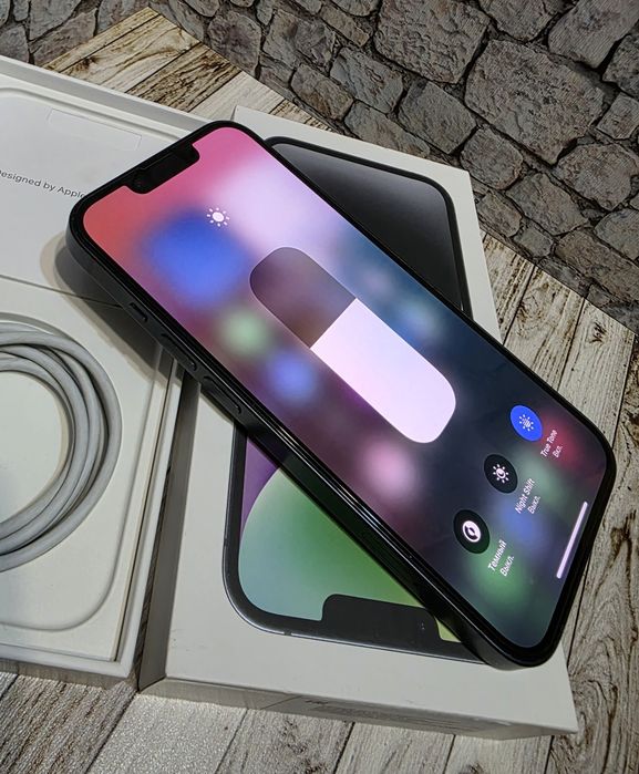 Новенький Iphone 14 128gb