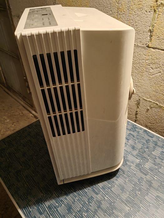 Aparat dezumidificator ptr incaperi programabil