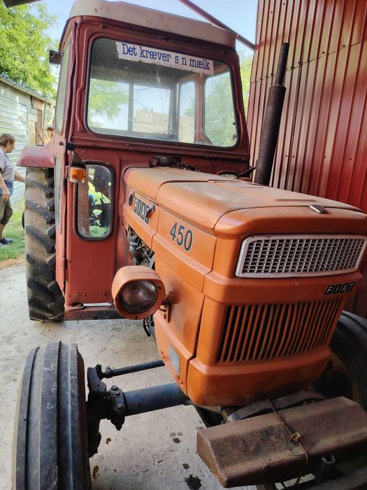 Trtactor Fiat  445