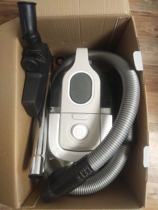 Пылесос проводной