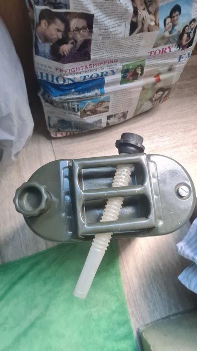 Продам канистру 10 литров