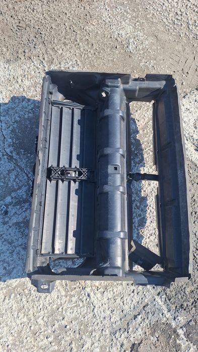 Grila trager f10/f11