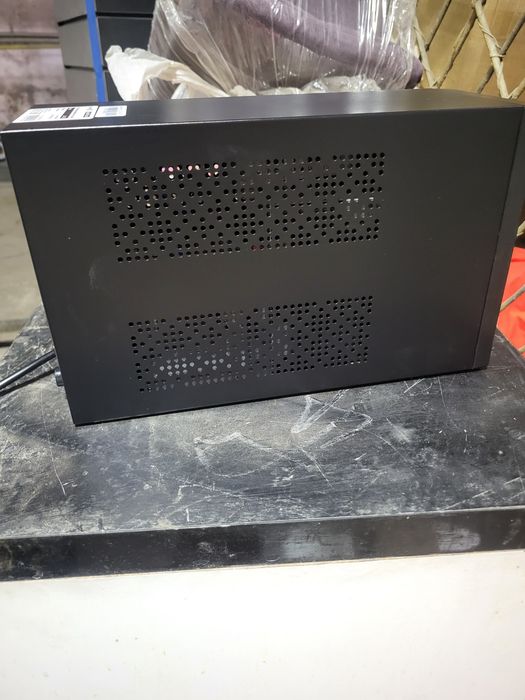 Источник
400- З000ВА
бесперебойного
питания