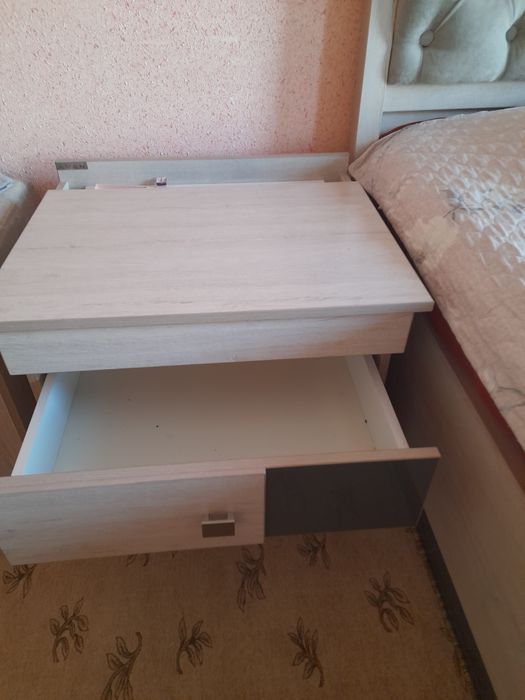 Продаётся спальный гарнитур Аван