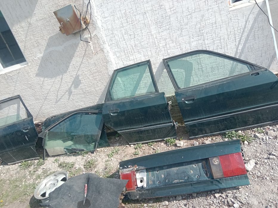 Есіктер бар галовка бар