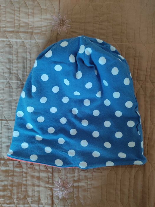 Двухсторонняя шапочка от Tchibo и LC Waikiki на 7-10 лет