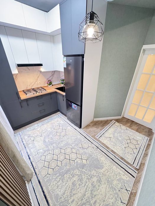 Шота Руставели 52m2 Новостройка 2/2/10 мебель и Техника вся Квартира