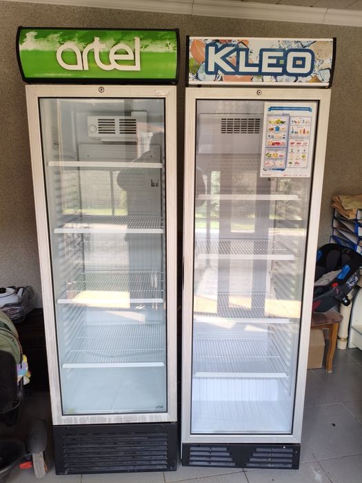 Витринный холодильник