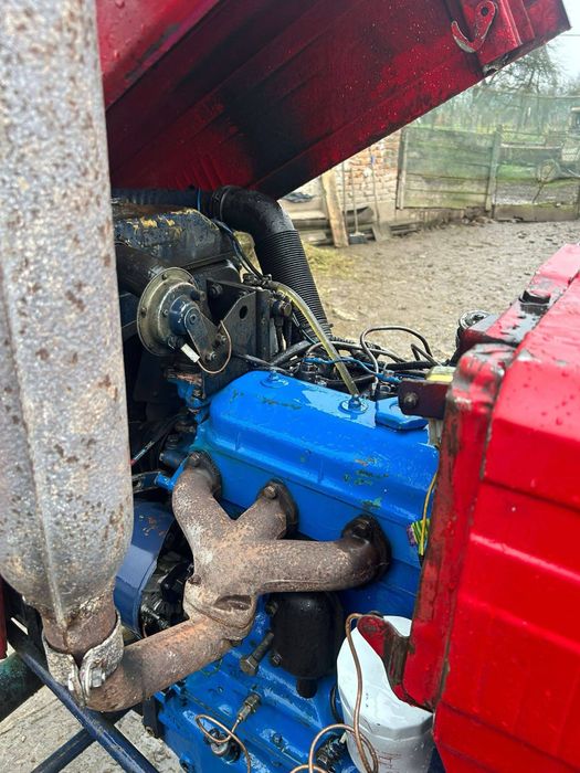 Tractor Universal 445