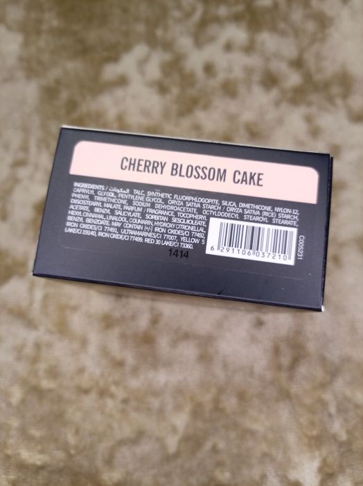 Pudra Huda beauty easy bake 2 nuanțe