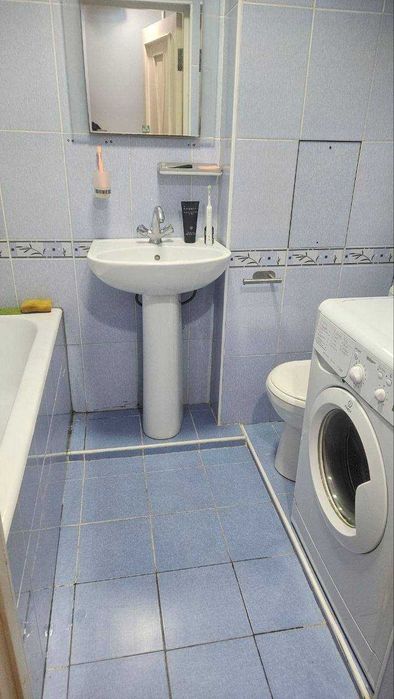 Срочно продаётся Квартира

Адрес : Чиланзар 5 , Чиланзарский район