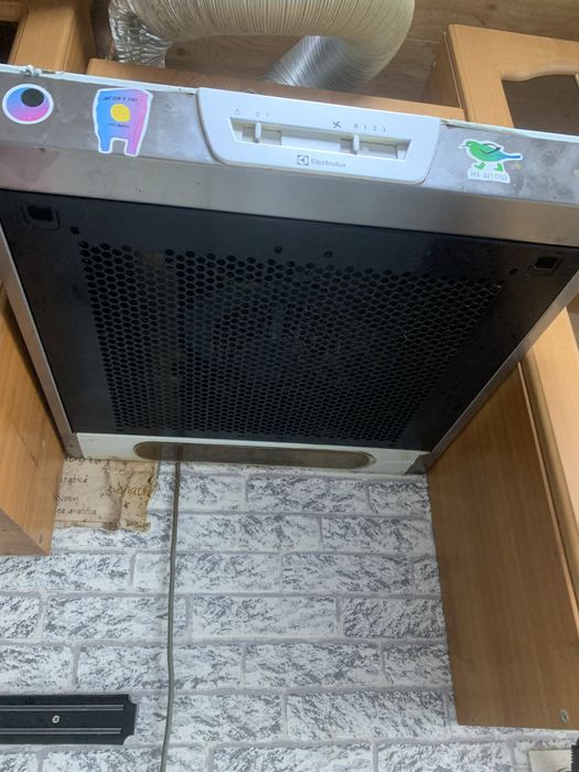 Продам    вытяжку.