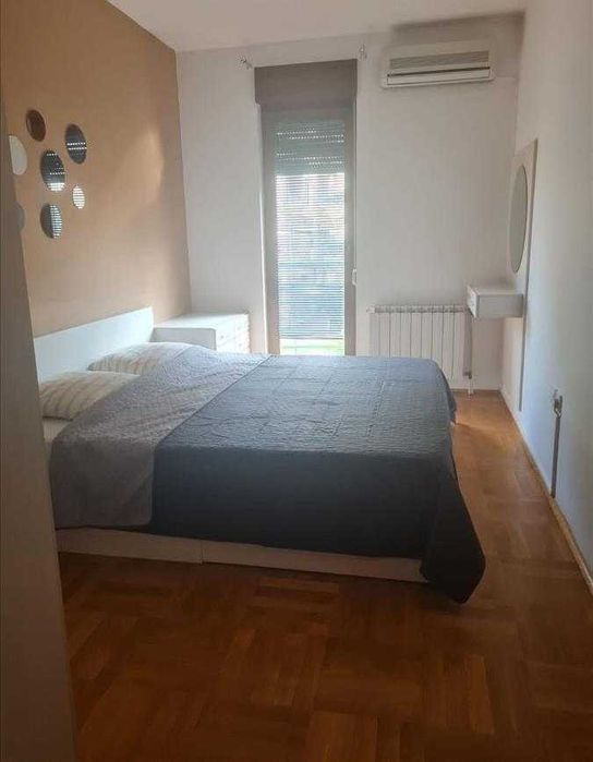 Продава се Тристаен апартамент в Пловдив, Каменица 1 - 79 кв.м за 1251 €/кв.м - Снимка #1