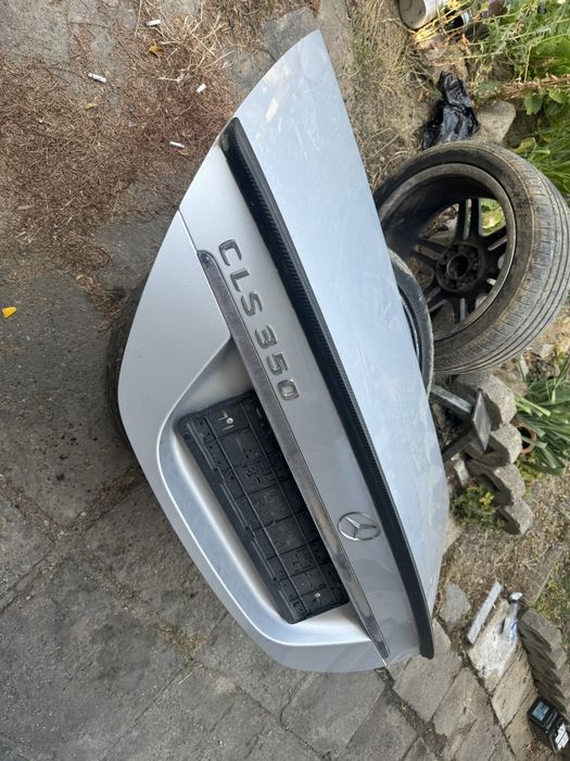 Заден капак за Mercedes Cls 219
