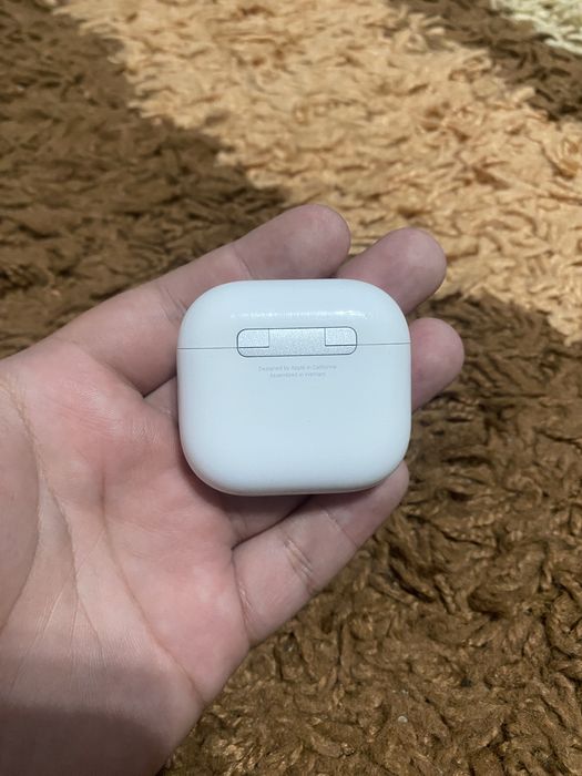 Apple Air Pods 4