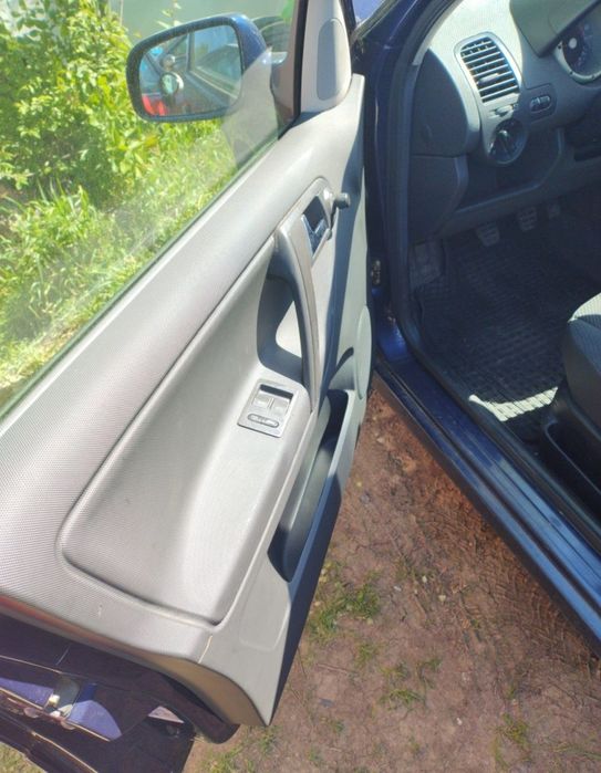 Volkswagen POLO 6N2 2001