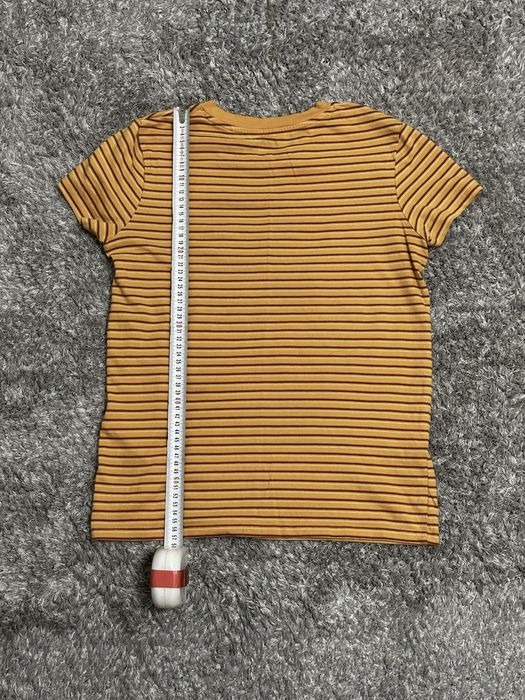 Vand tricou LEVIS marime XS ca nou